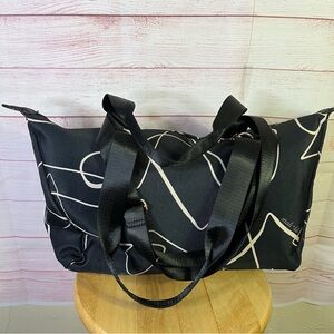 Mali + Lili Abstract Print Weekend Travel Bag‎